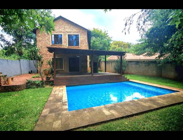 4 BEDROOM PROPERTY TO RENT IN LYNNWOOD GLEN